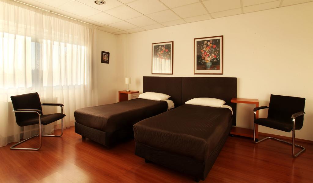 Sos Motel 2*